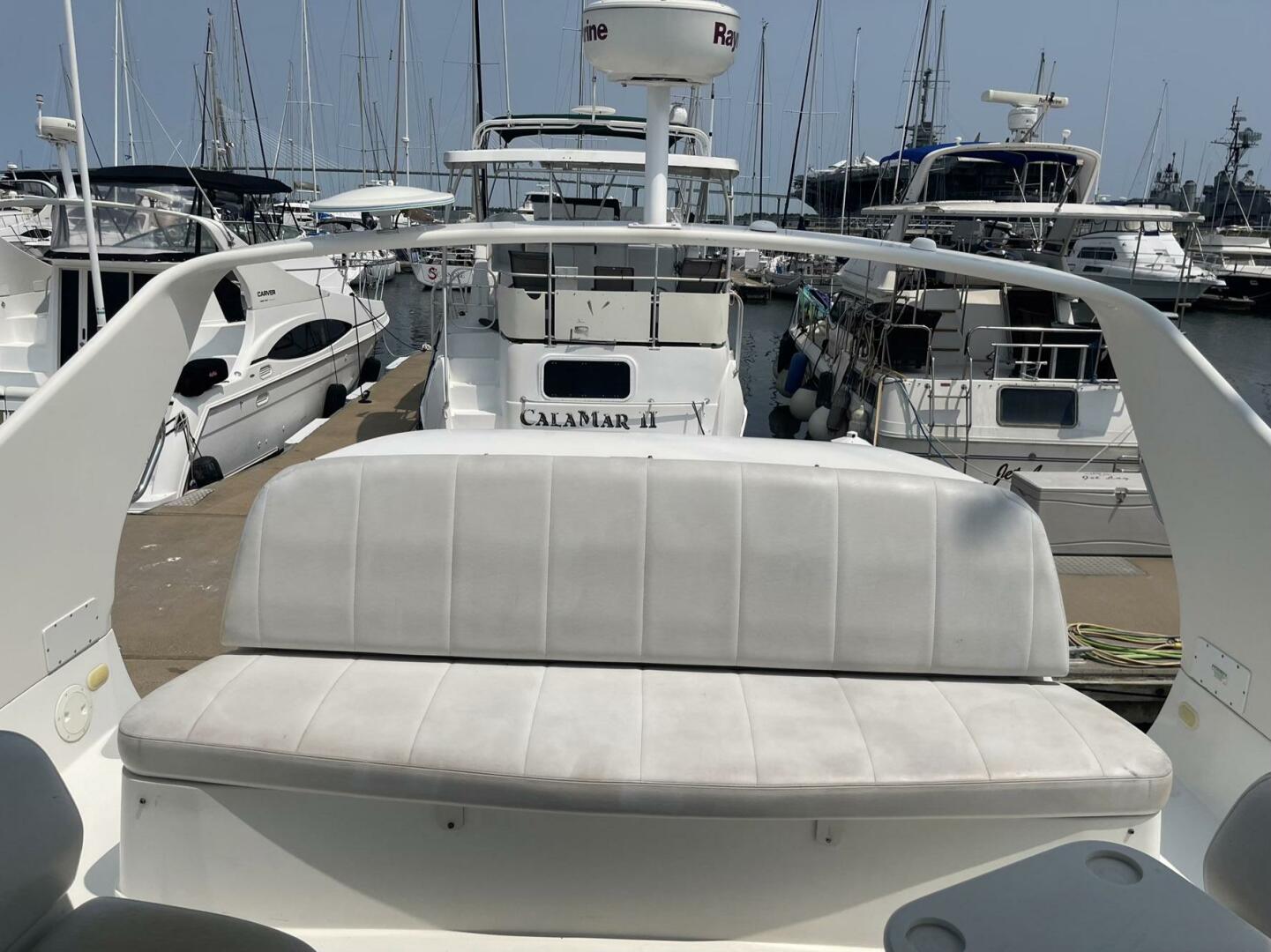 2006 Carver 36 Mariner - Image 7