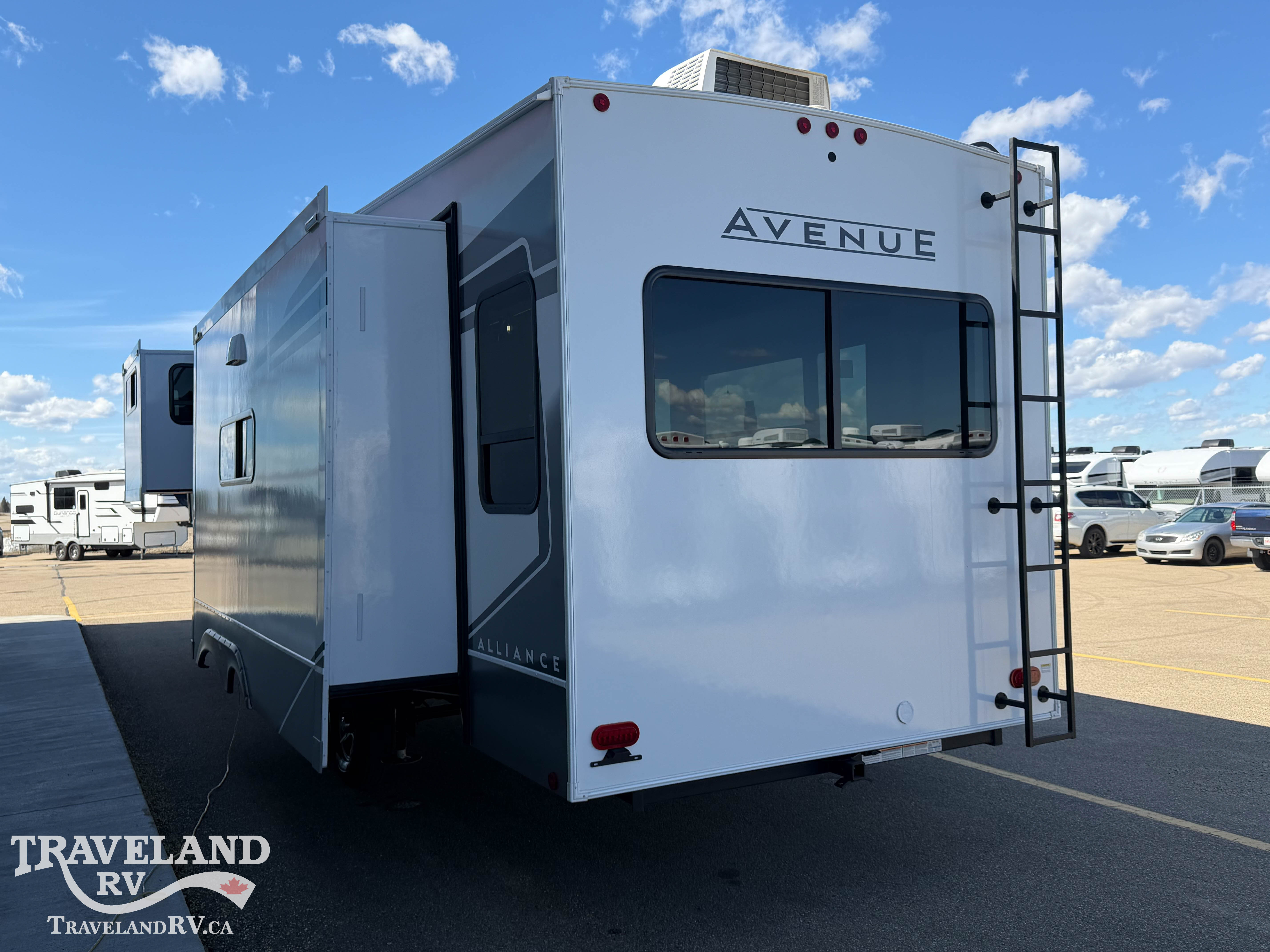 2026 Alliance RV Avenue 32RLS - Image 9