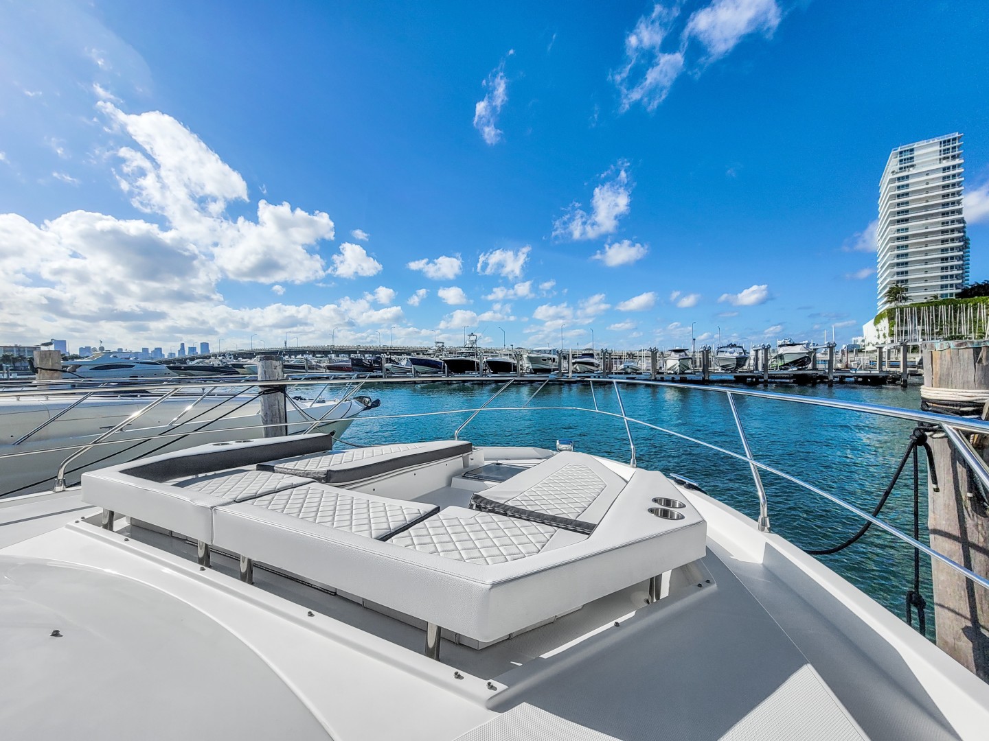 2019 Cruisers 50 Cantius - Image 5