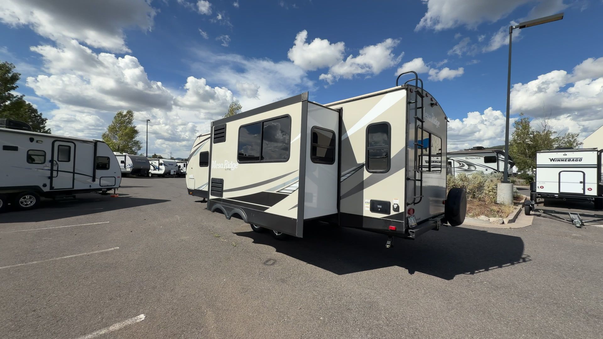 2021 Highland Ridge Mesa Ridge Lite MR2602RL - Image 9