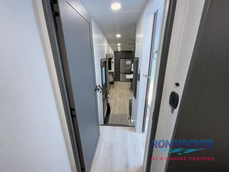 2026 FOREST RIVER 371RK - Image 31
