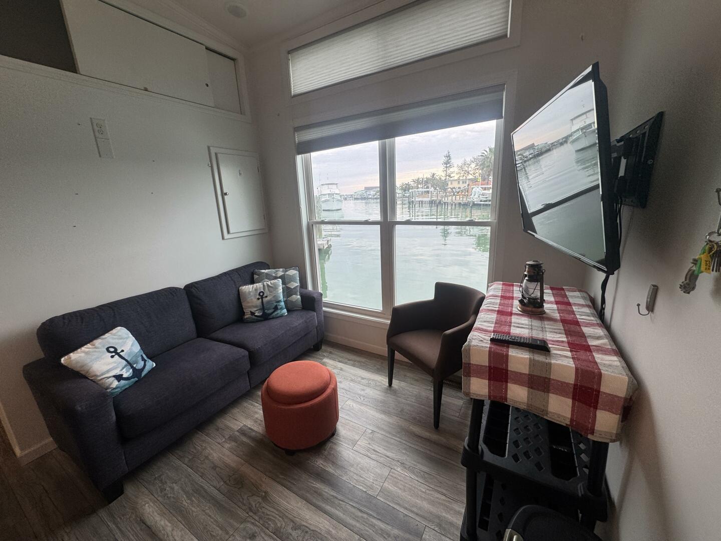 2019 Harbor Home Cozy Cottage 52' x 16' Tiny Boat - Image 32