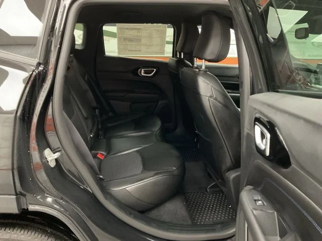2026 Jeep Compass Latitude Altitude 4x4 - Image 22