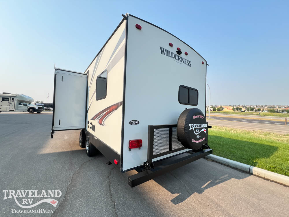 2018 Heartland Wilderness WD 2475BH - Image 8