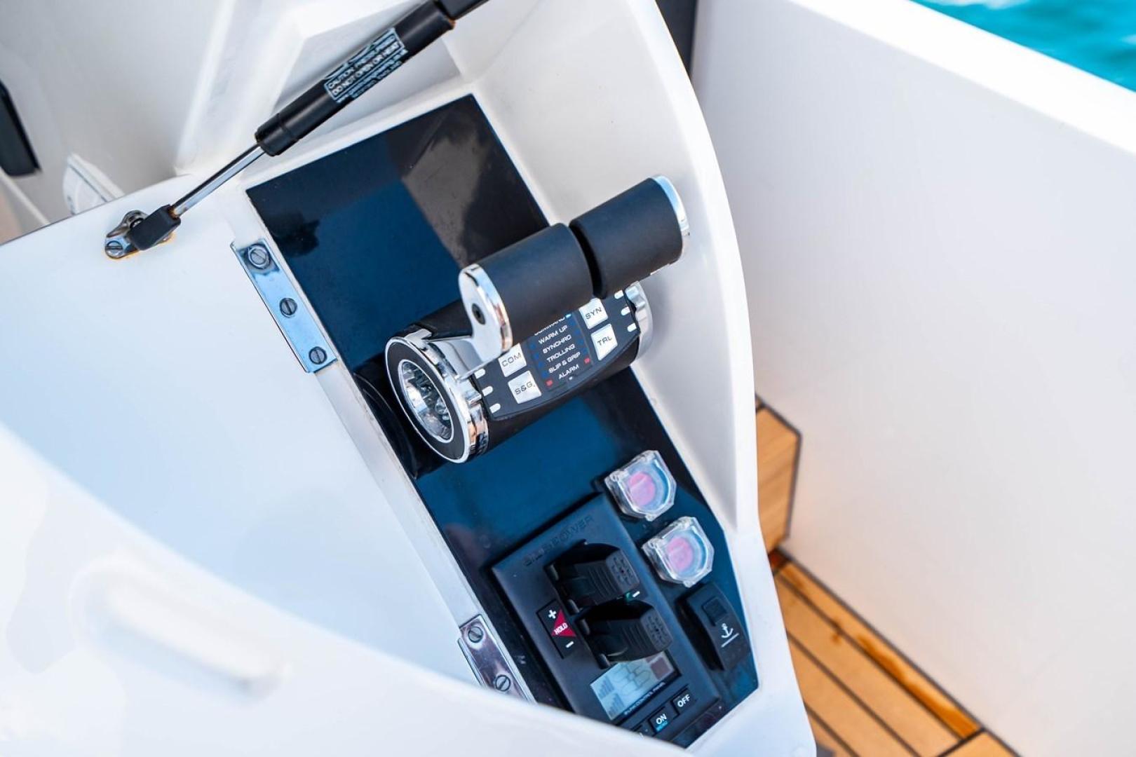 2020 Princess V60 - Image 19