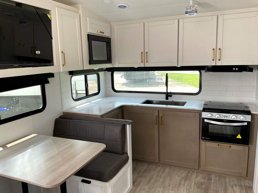 2027 JAYCO Eagle 24 MLE - Image 8