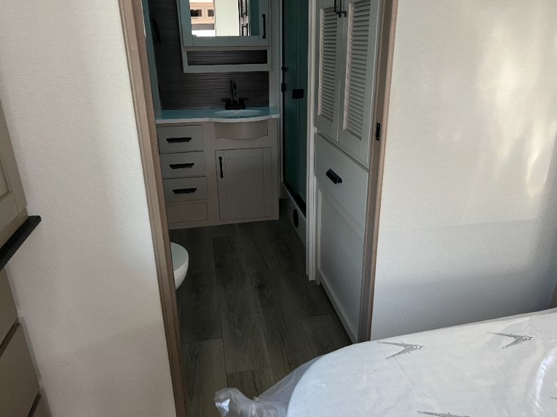 2026 Grand Design Reflection Travel Trailer 322FKTS - Image 16