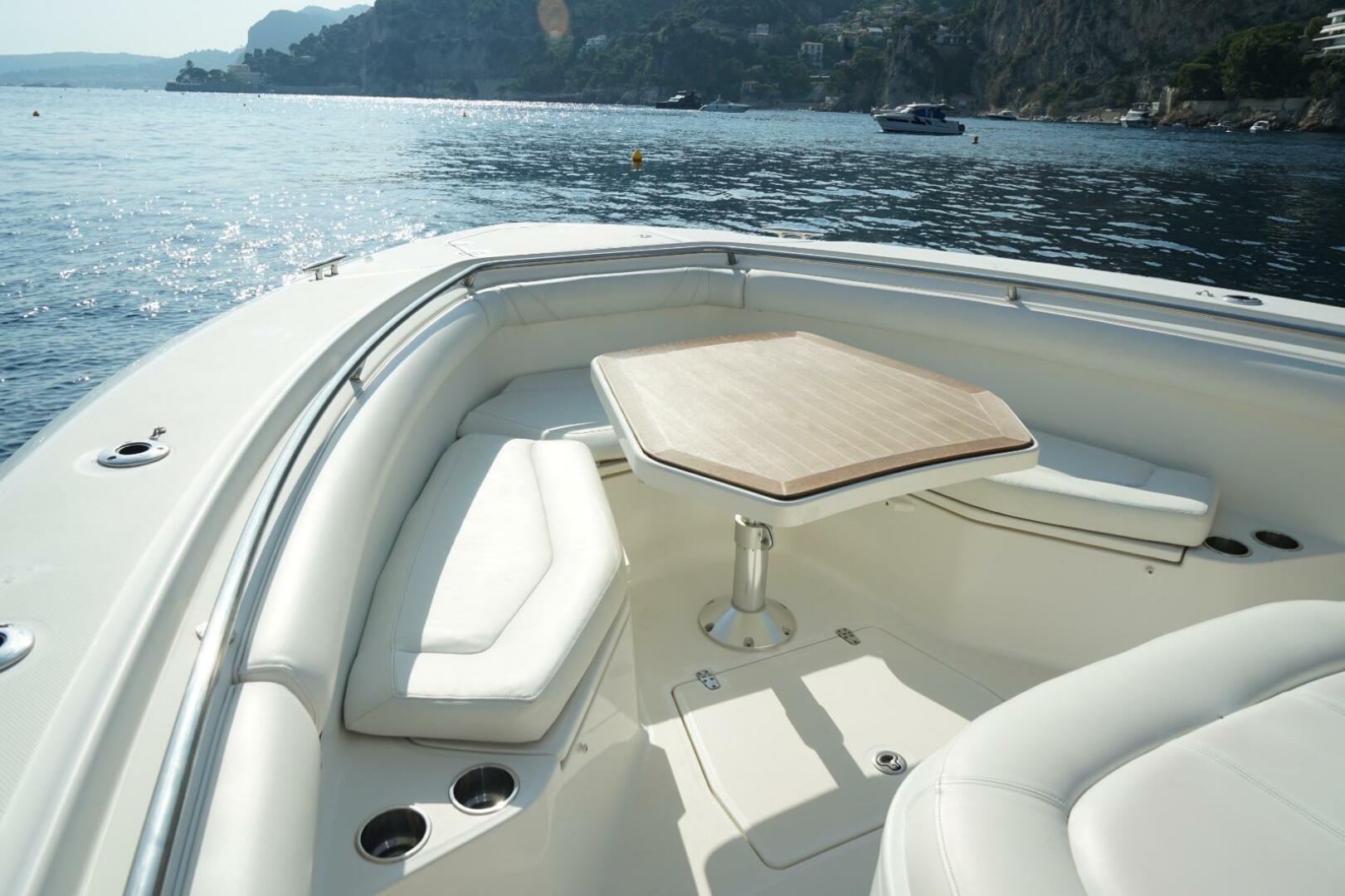 2012 Boston Whaler Whaler 370 Outrage - Image 8