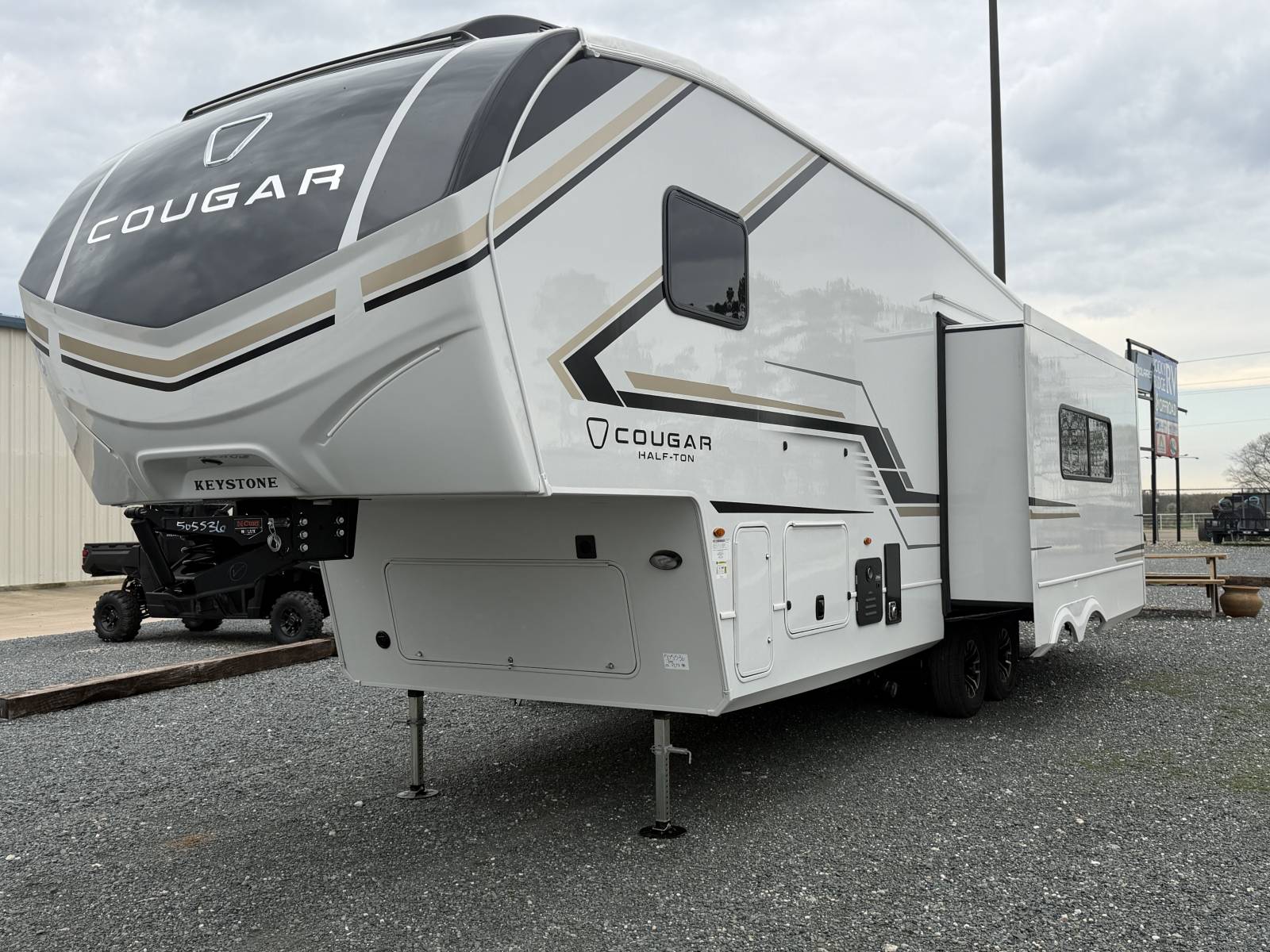 2026 Keystone Cougar Half-Ton 28RLI - Image 3
