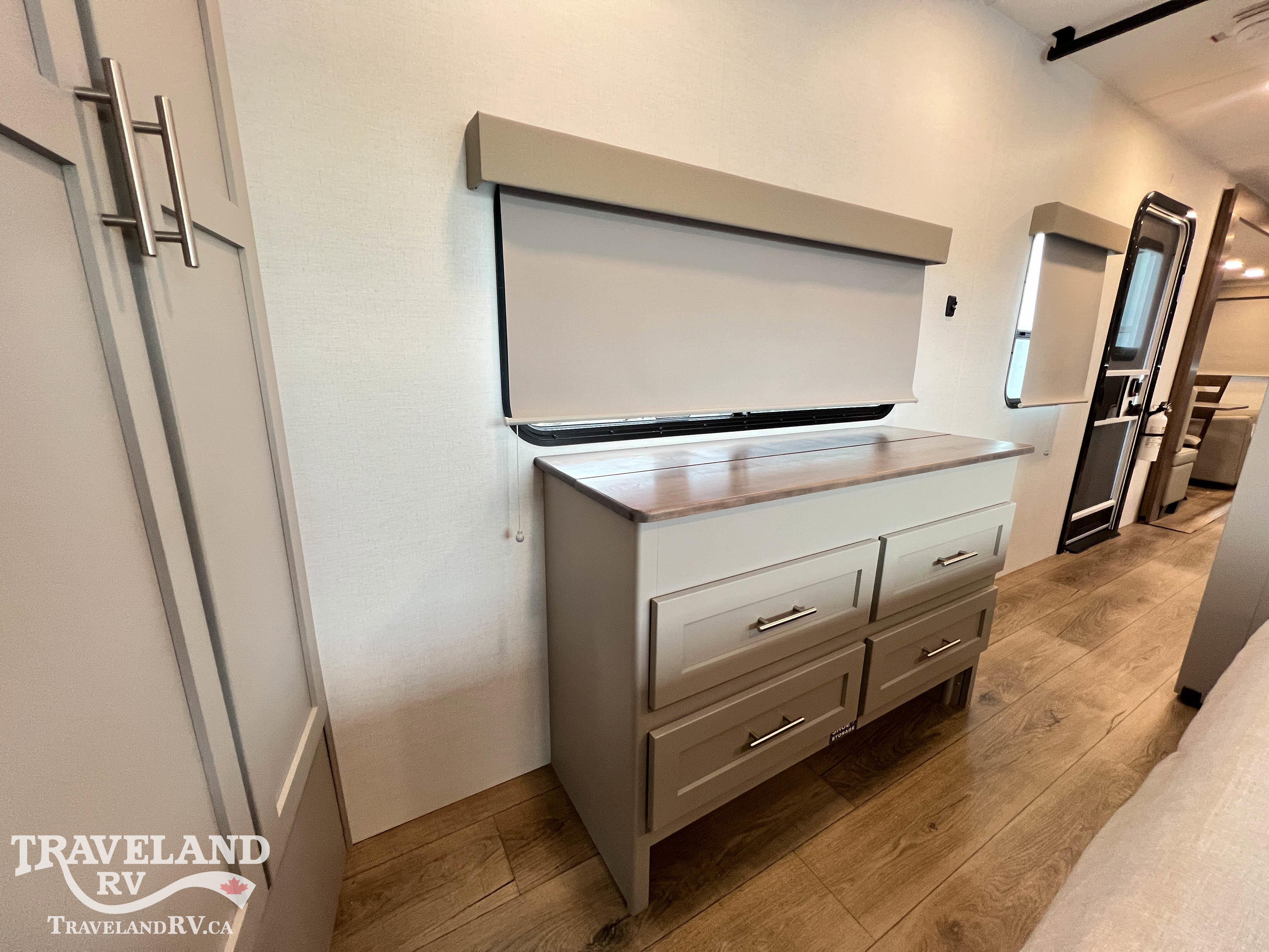 2026 Alliance RV AVENUE 332RL - Image 35