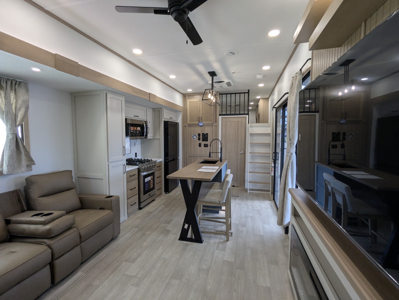 2027 Forest River Sierra Destination 411DBDL - Image 29