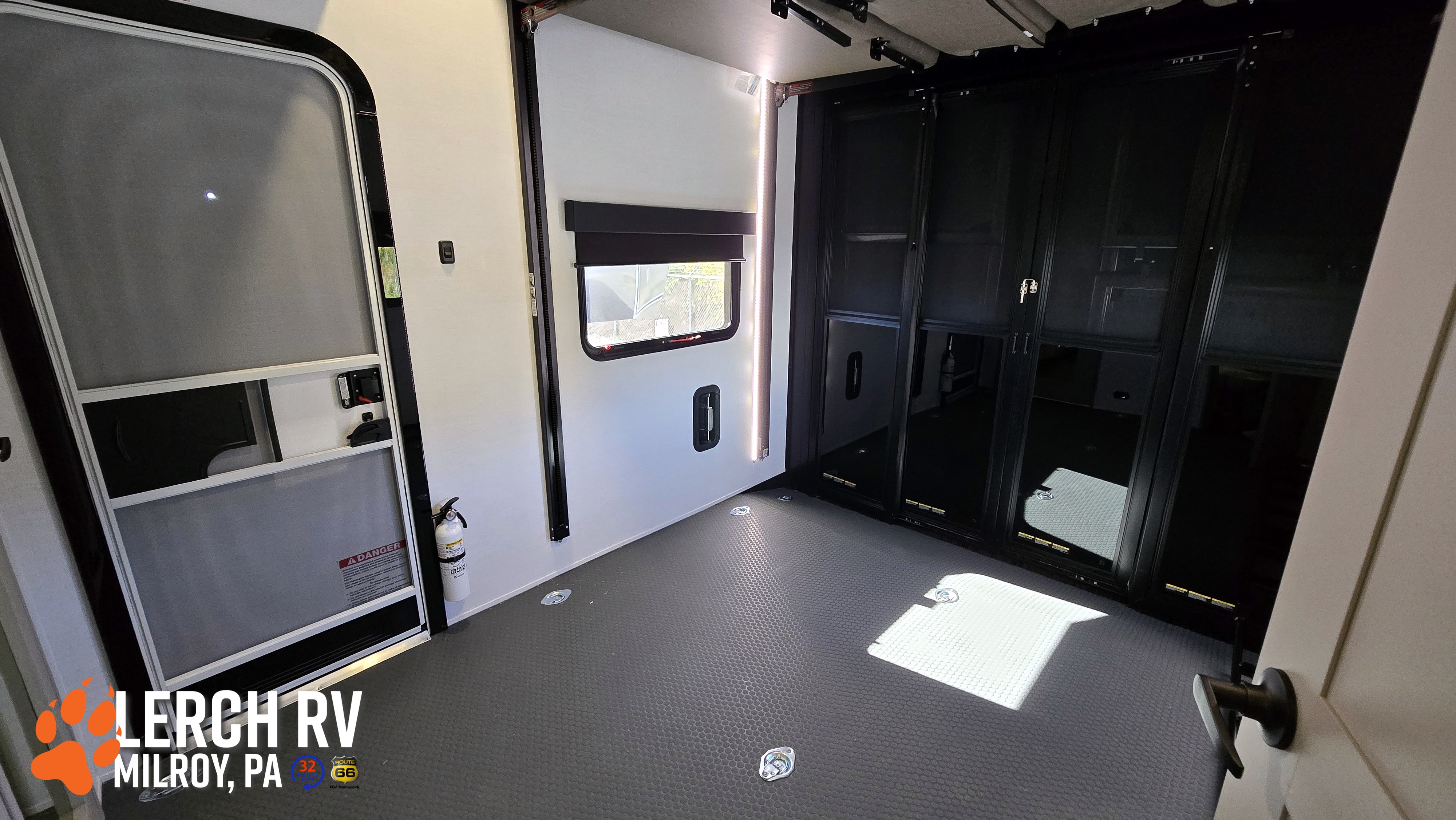 2027 Alliance RV VALOR ALL ACCESS 32A10 - Image 38