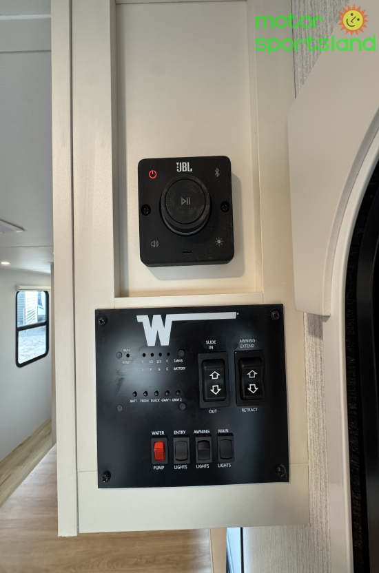 2026 Winnebago Thrive 24RKS - Image 19