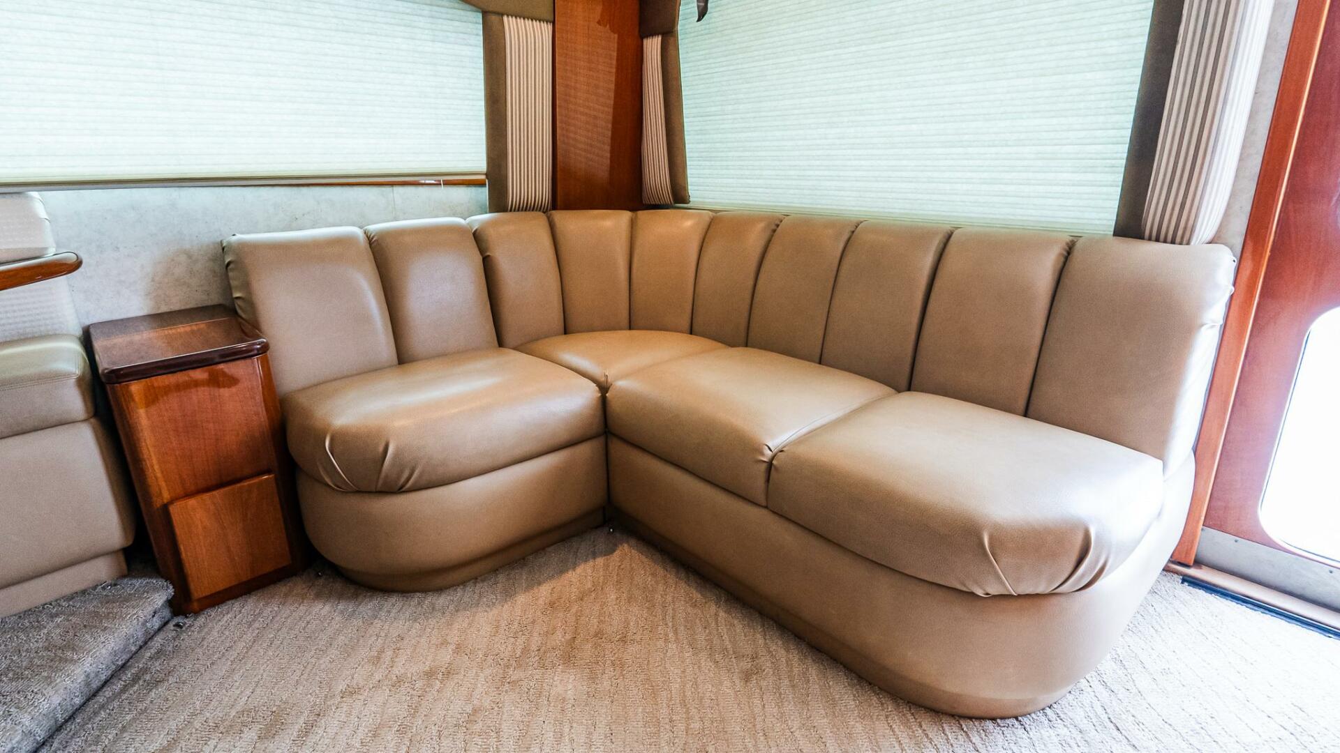 2003 Egg Harbor 42 Convertible - Image 15