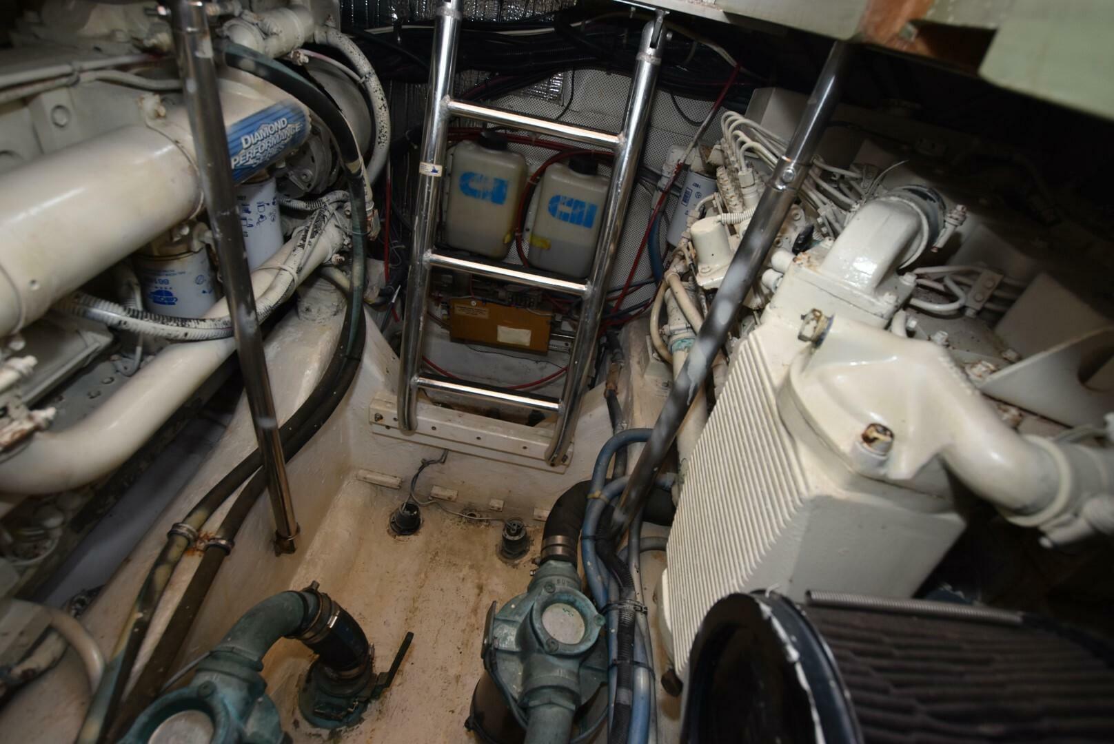 1999 Legacy 34 Express - Image 23