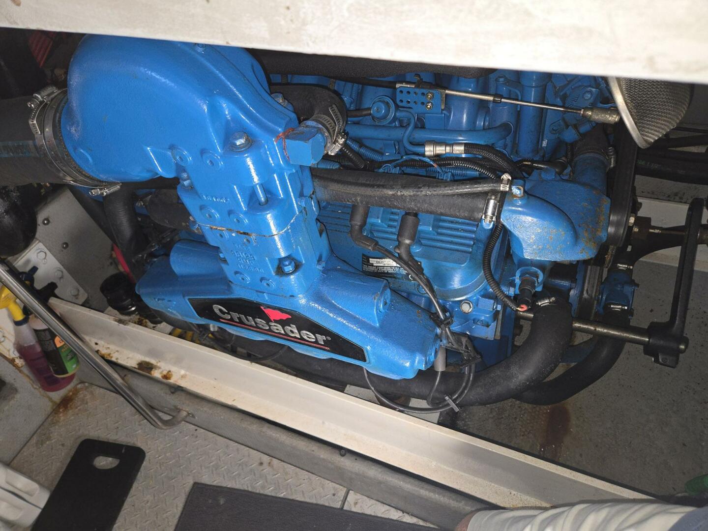 2003 Silverton 392 Aft Cabin Motor Yacht - Image 32