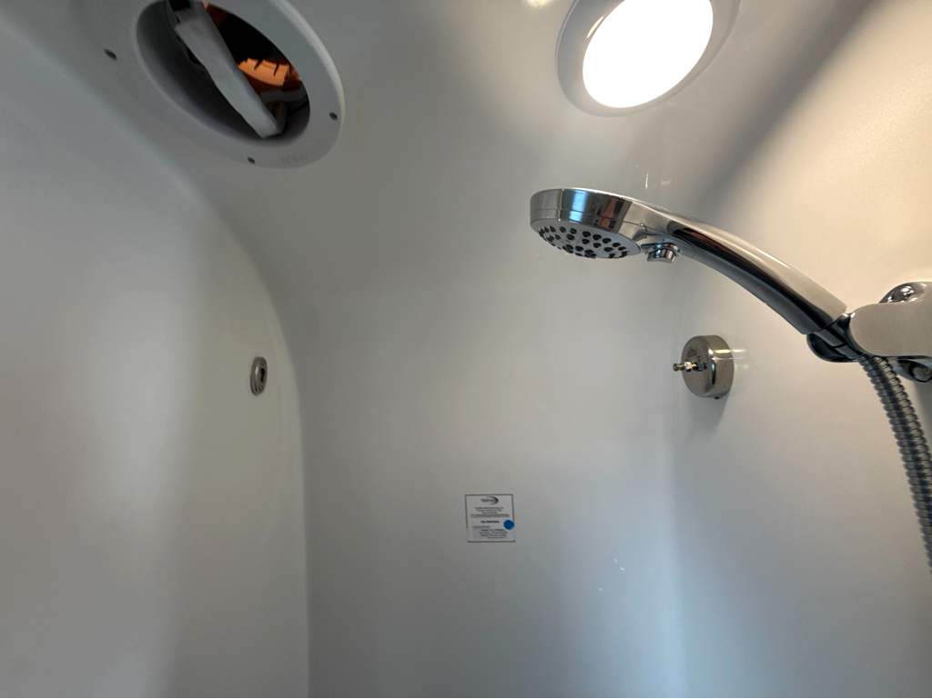 2026 AIRSTREAM FLYING CLOUD 28RBQ - Image 30