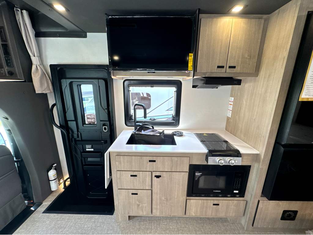 2027 Grand Design Lineage Series M 25FW - Image 12