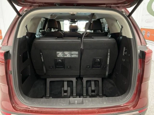 2023 Kia Carnival Wagon SX - Image 22