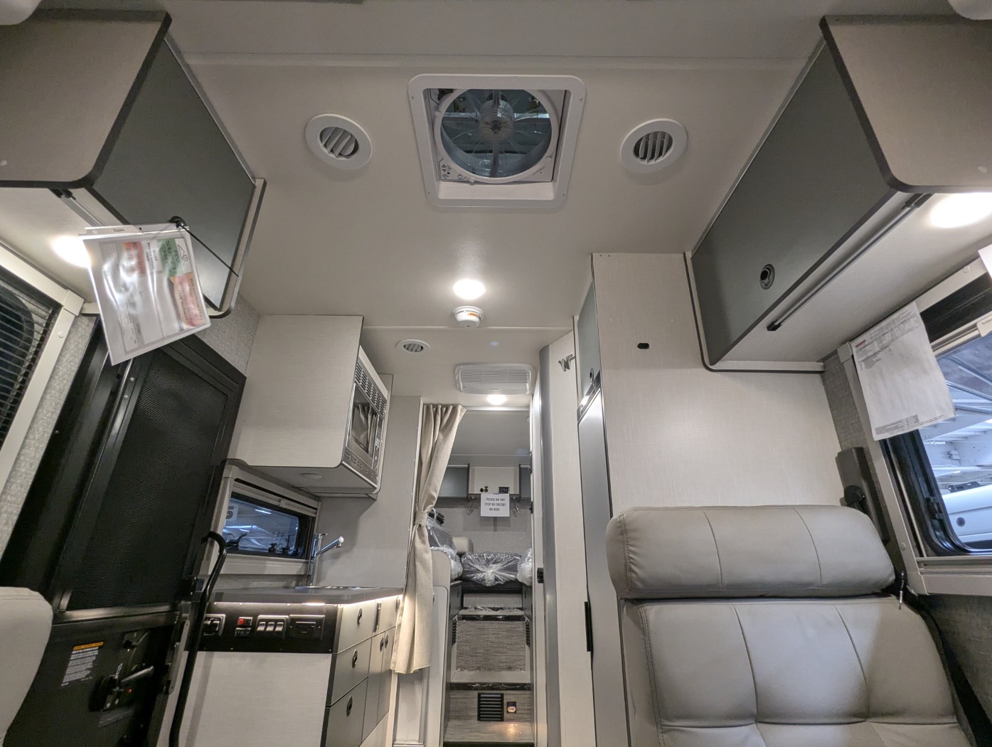 2026 Winnebago EKKO Sprinter 23B AWD - ATH Edition - Image 32