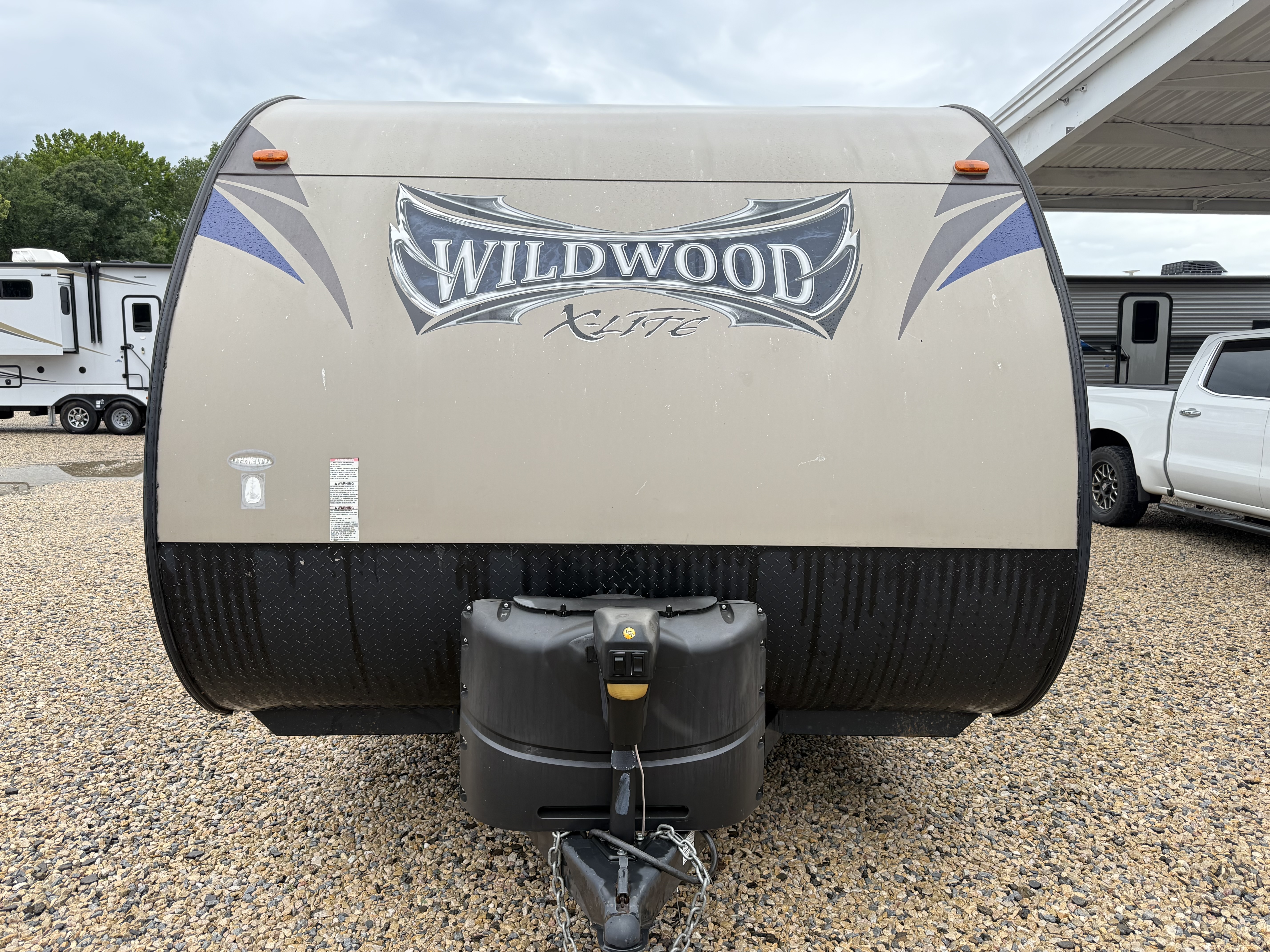 2016 WILDWOOD X-LIGHT SERIES 241QBXL - Image 2