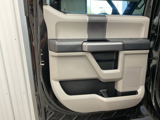 2019 Ford F150 Crew Cab XLT 4WD - Image 22