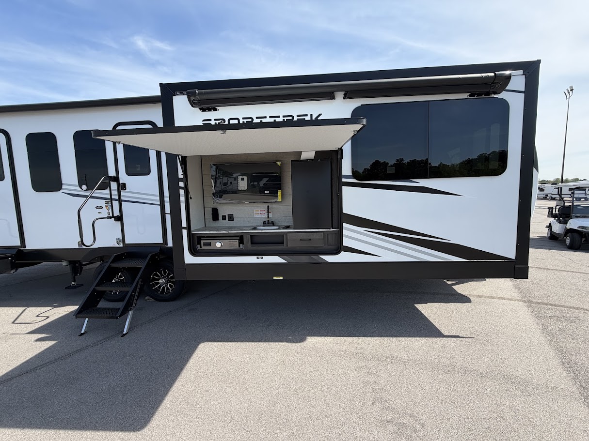 2026 VENTURE RV SPORTTREK 333VFK - Image 5