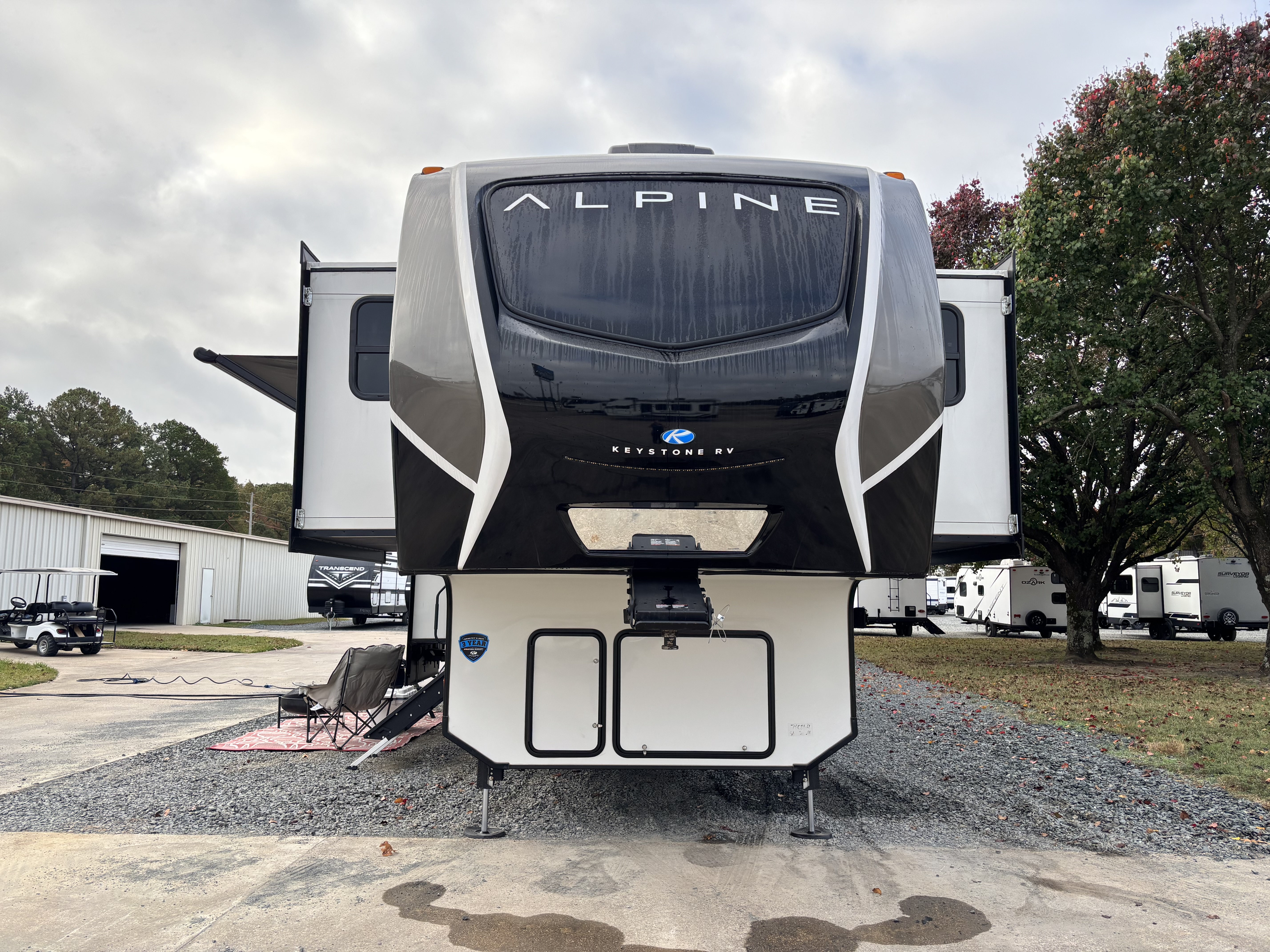 2025 Keystone Alpine 3700FL - Image 3