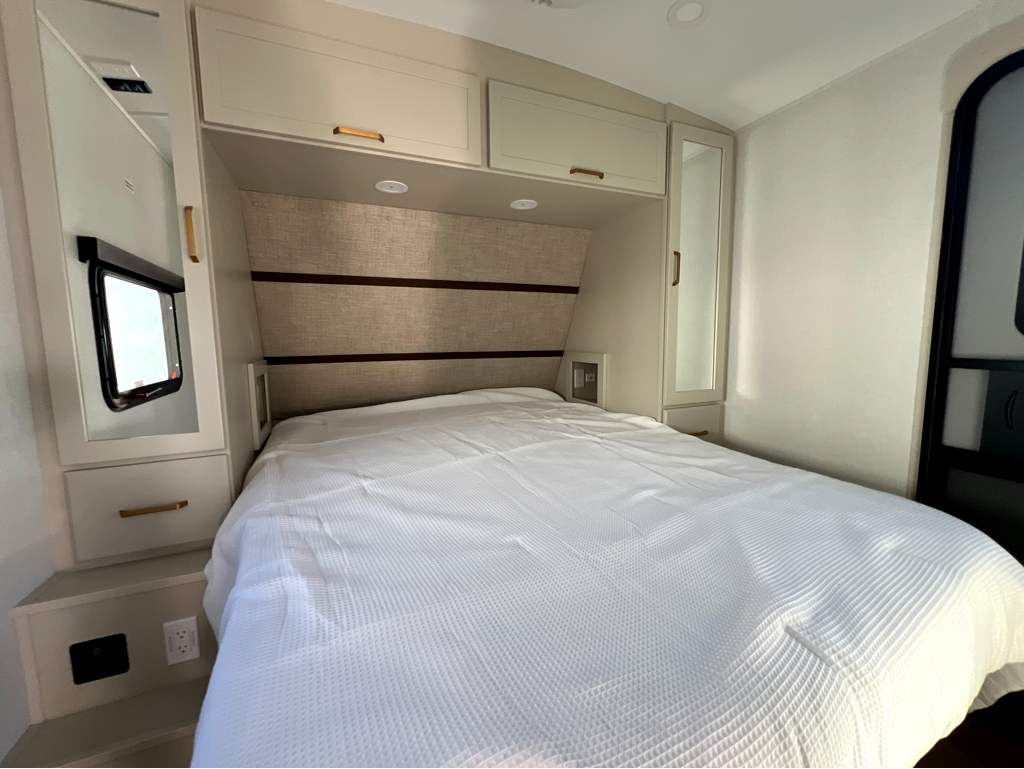 2027 GRAND DESIGN IMAGINE 2470BH - Image 18