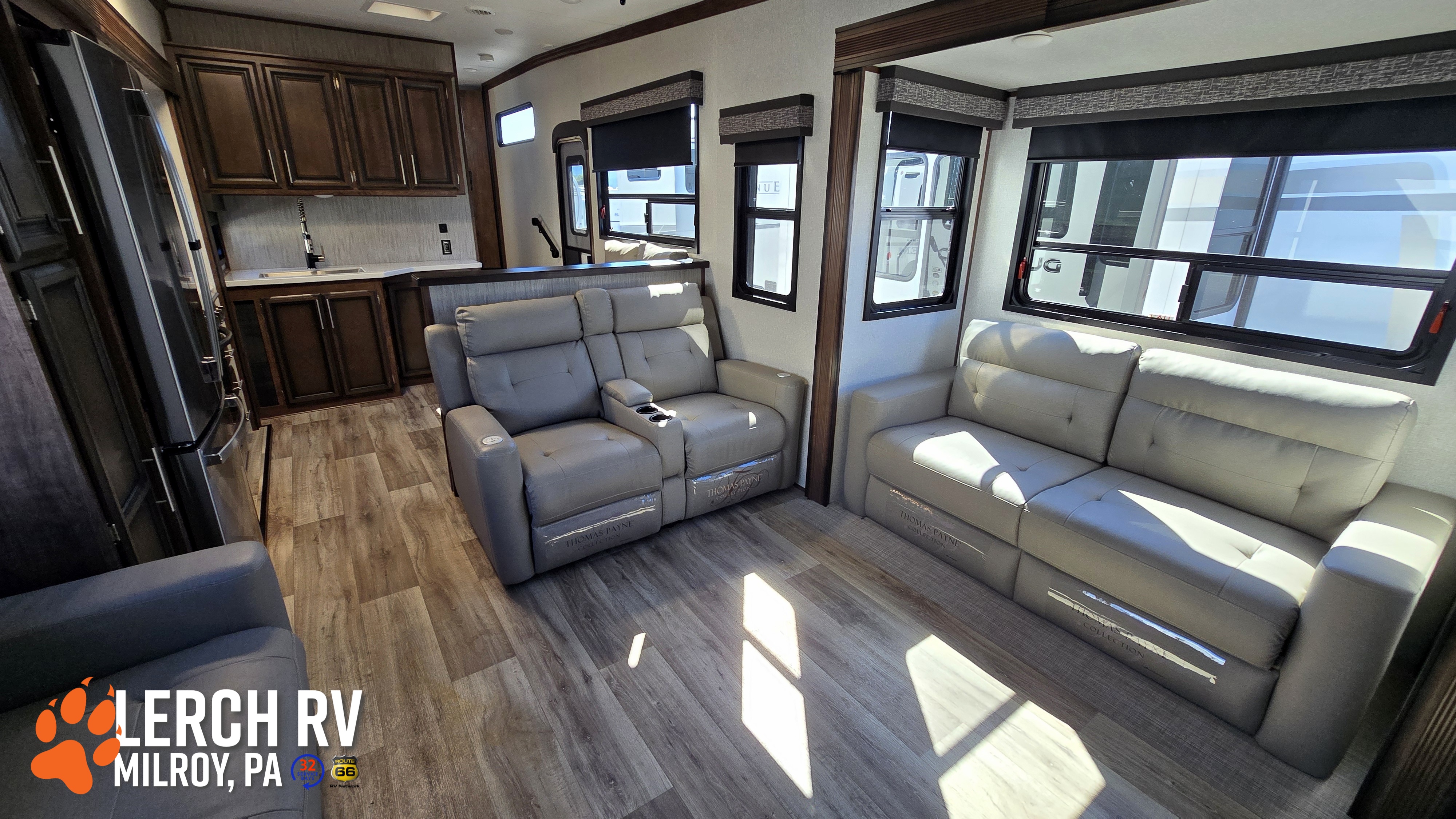 2021 KZ RV Durango D326RLT - Image 15