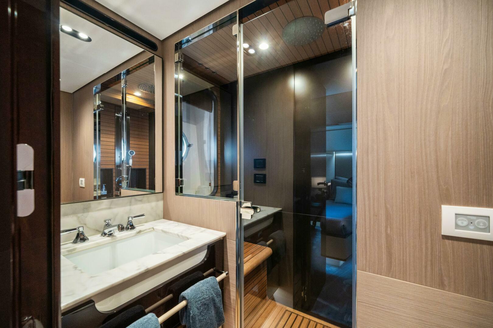 2020 Azimut Grande 27M Base - Image 36