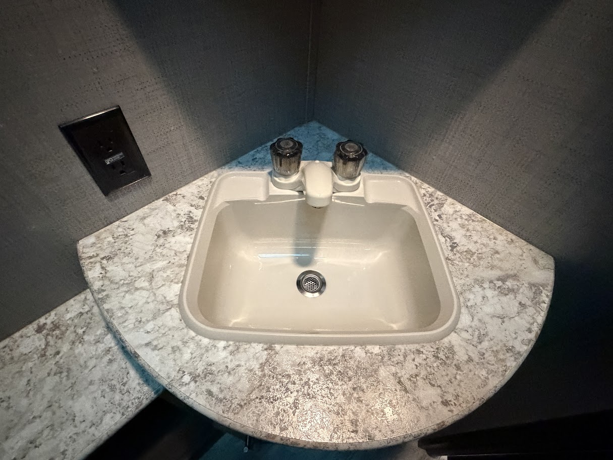 2018 CROSSROADS ZINGER 205bh - Image 27