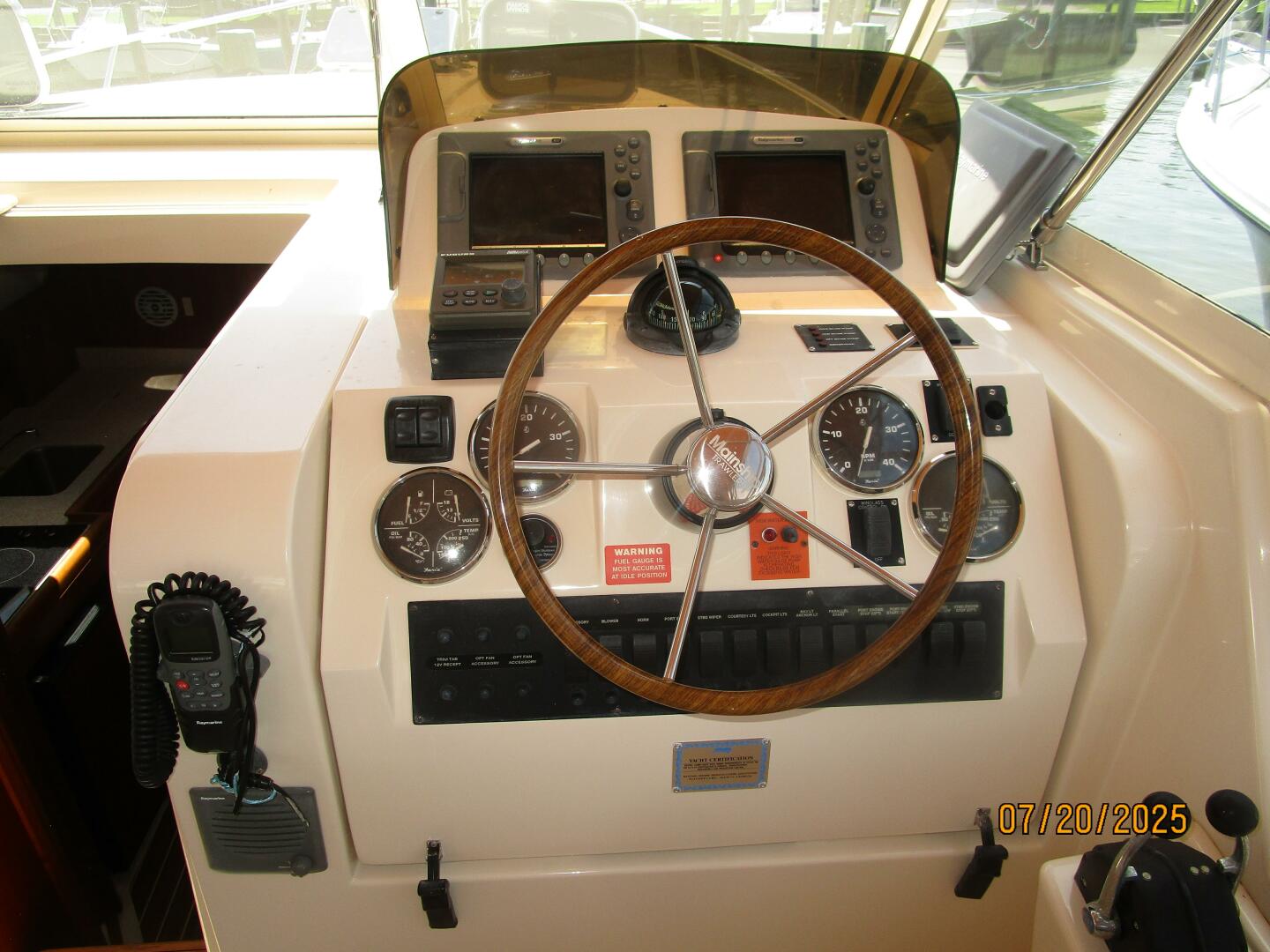 2006 Mainship Pilot 30 Base - Image 25