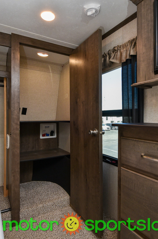2018 Keystone Montana HM384BR - Image 30