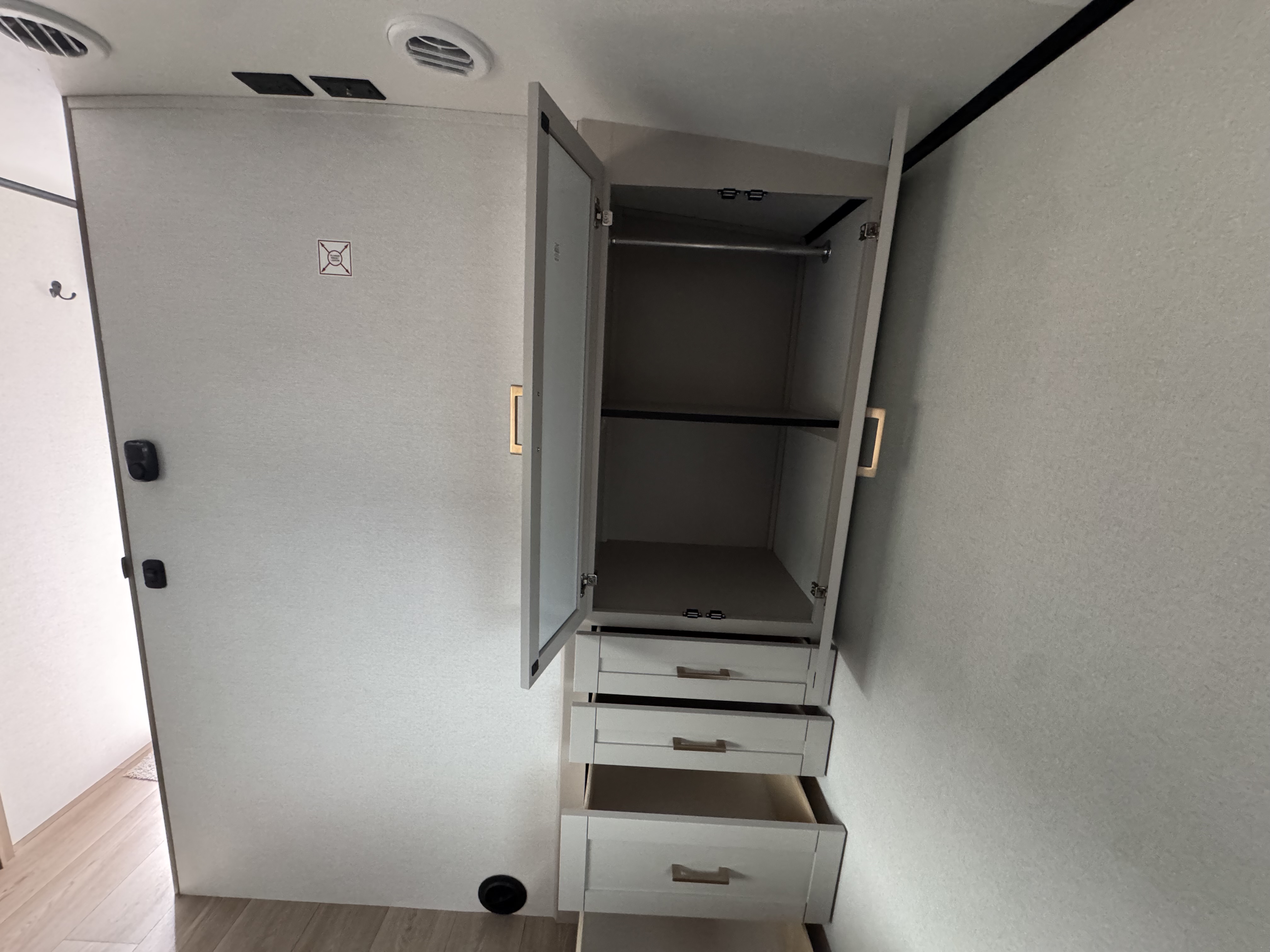 2027 JAYCO JAY FEATHER 27MK - Image 26