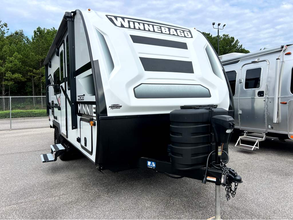 2024 WINNEBAGO MINNIE WINNIE 2108FBS - Image 1