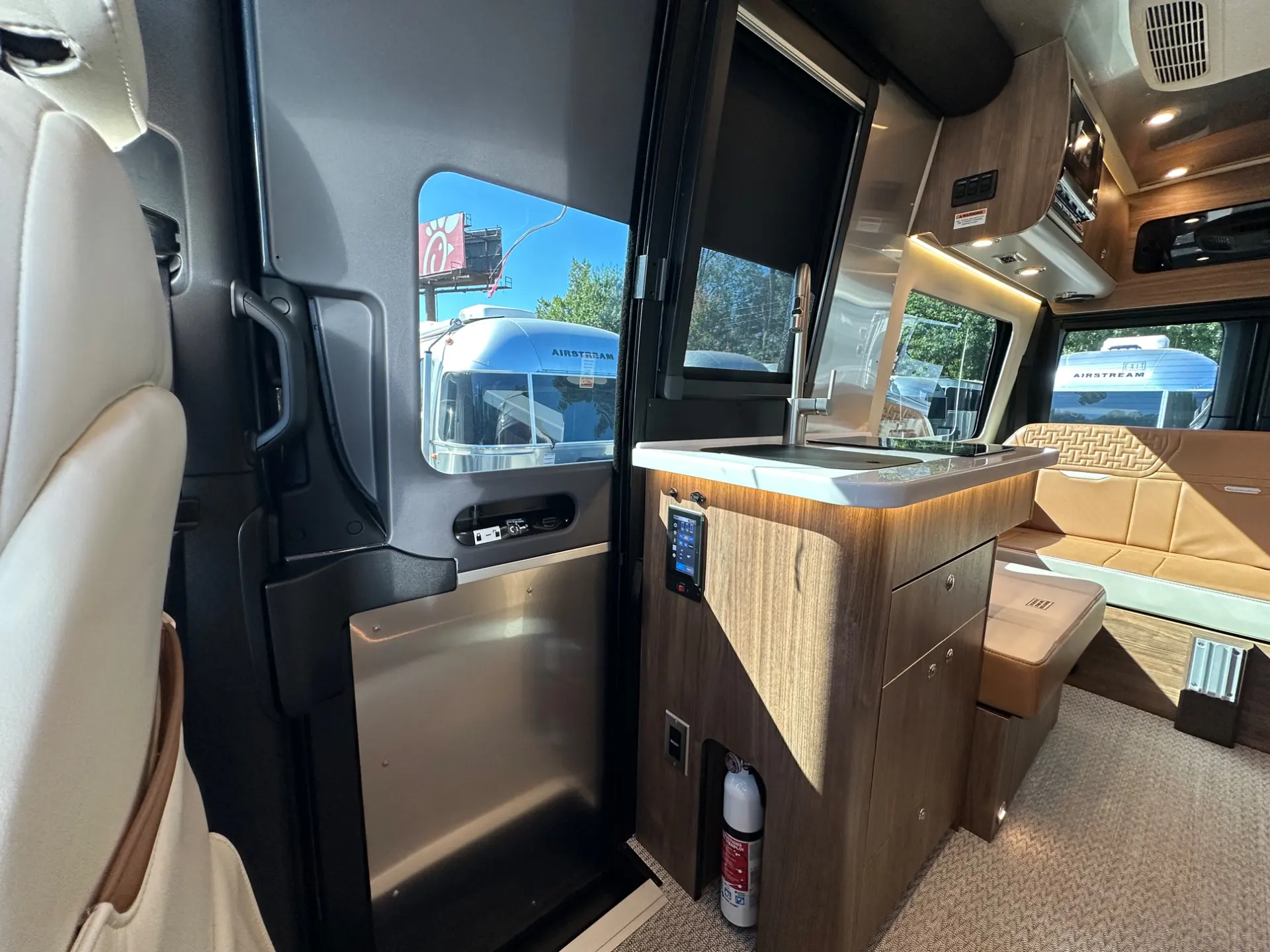 2027 Airstream Interstate 19GTX - Image 18