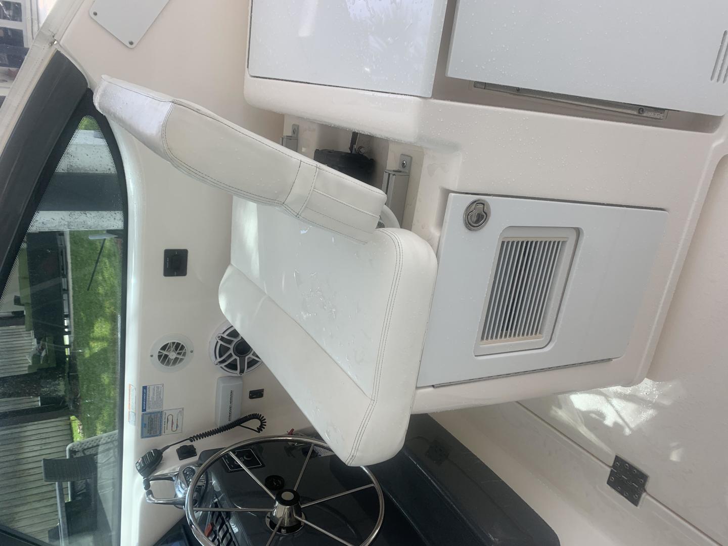 2008 Tiara Yachts 3800 Open - Image 11