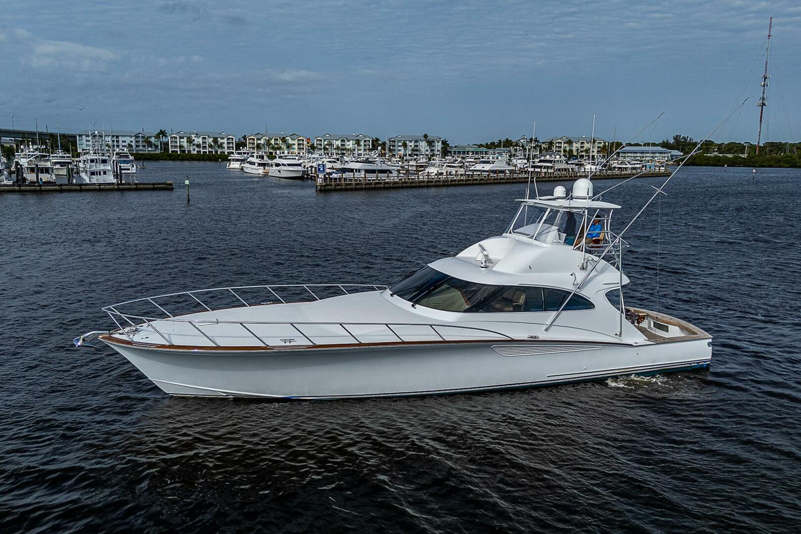 2017 F&S Cusotm Express Sportfish - Image 6