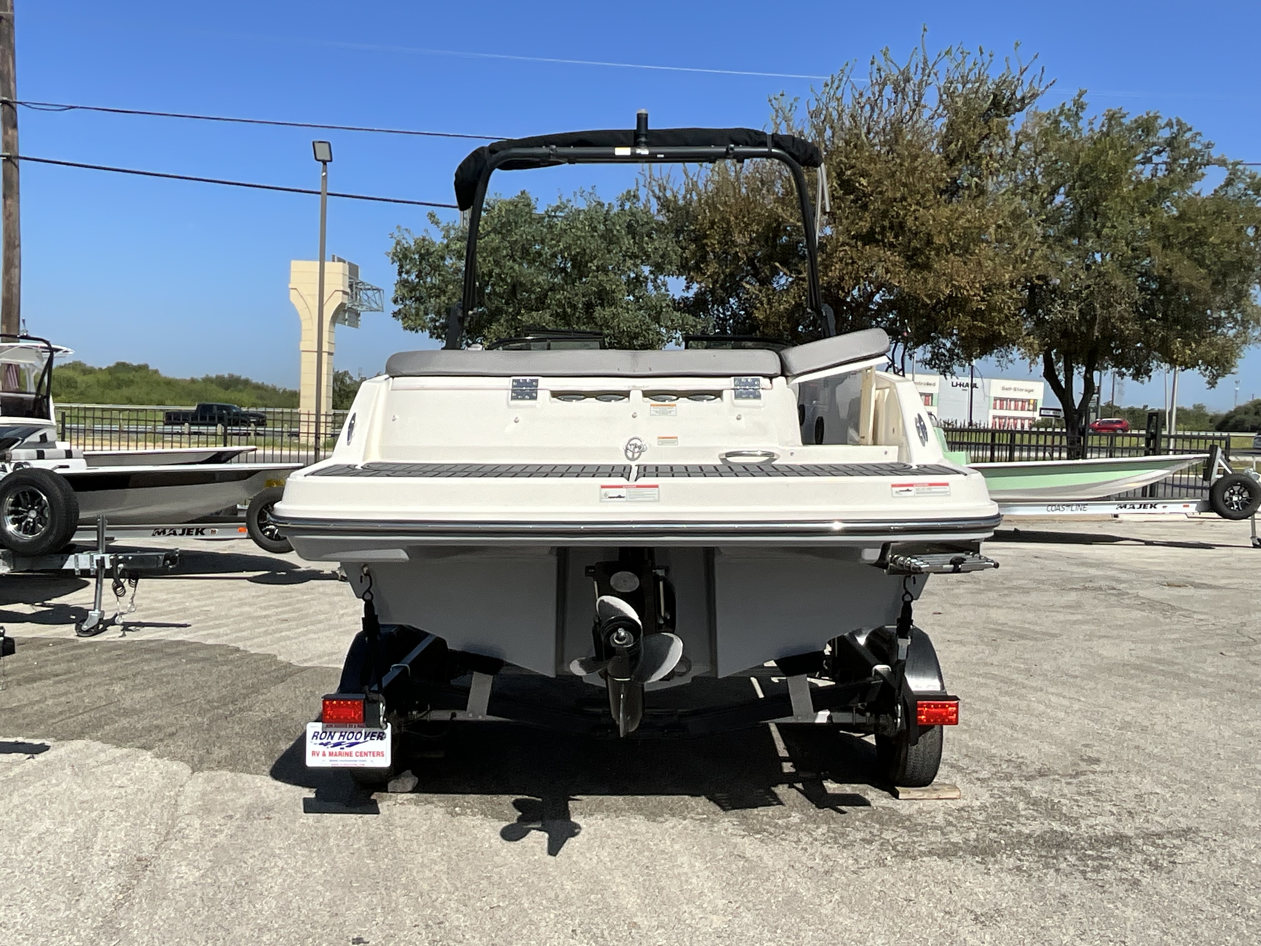 2022 Bayliner VR5 Base - Image 4