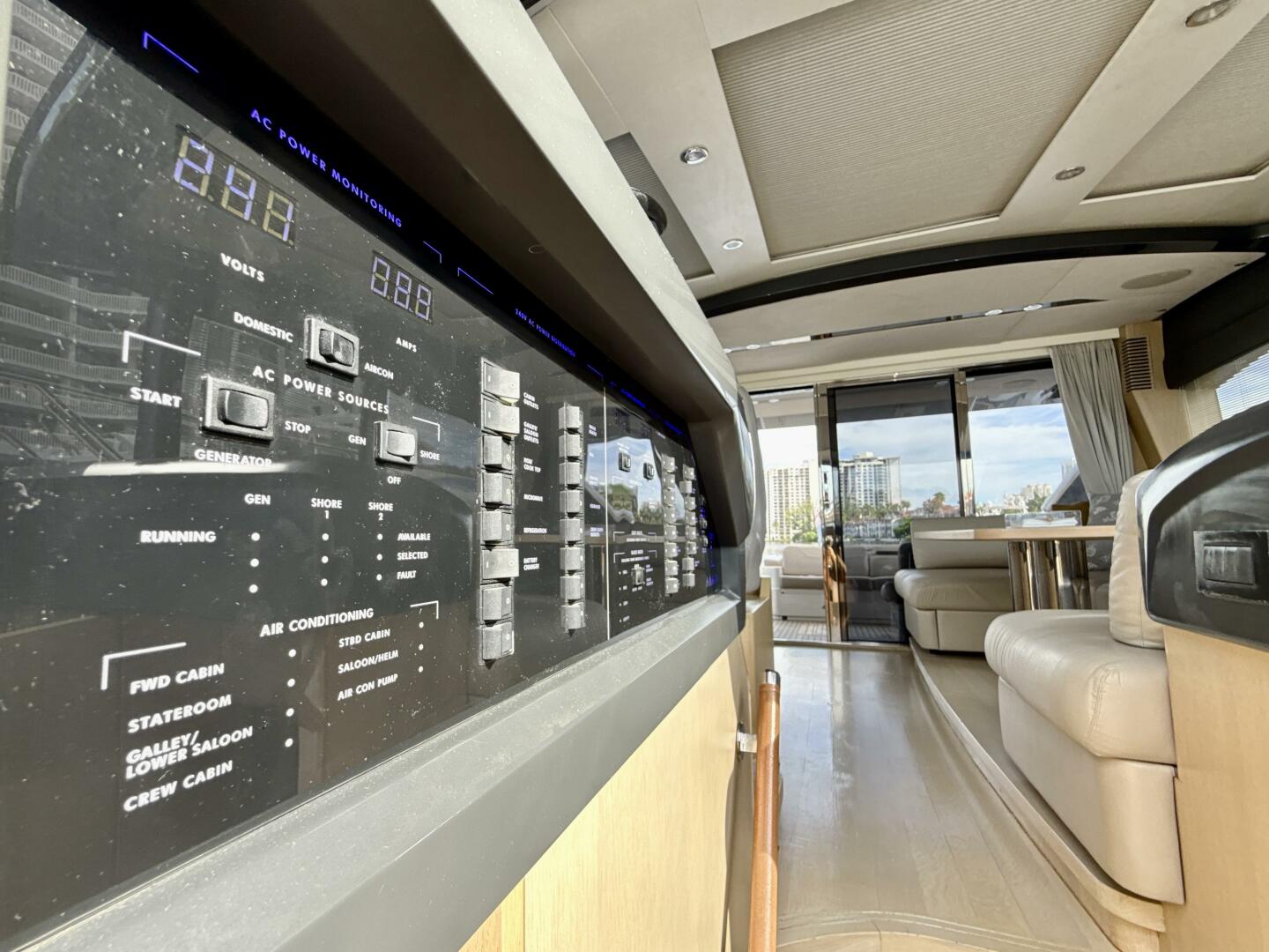 2017 Princess V58 - Image 33