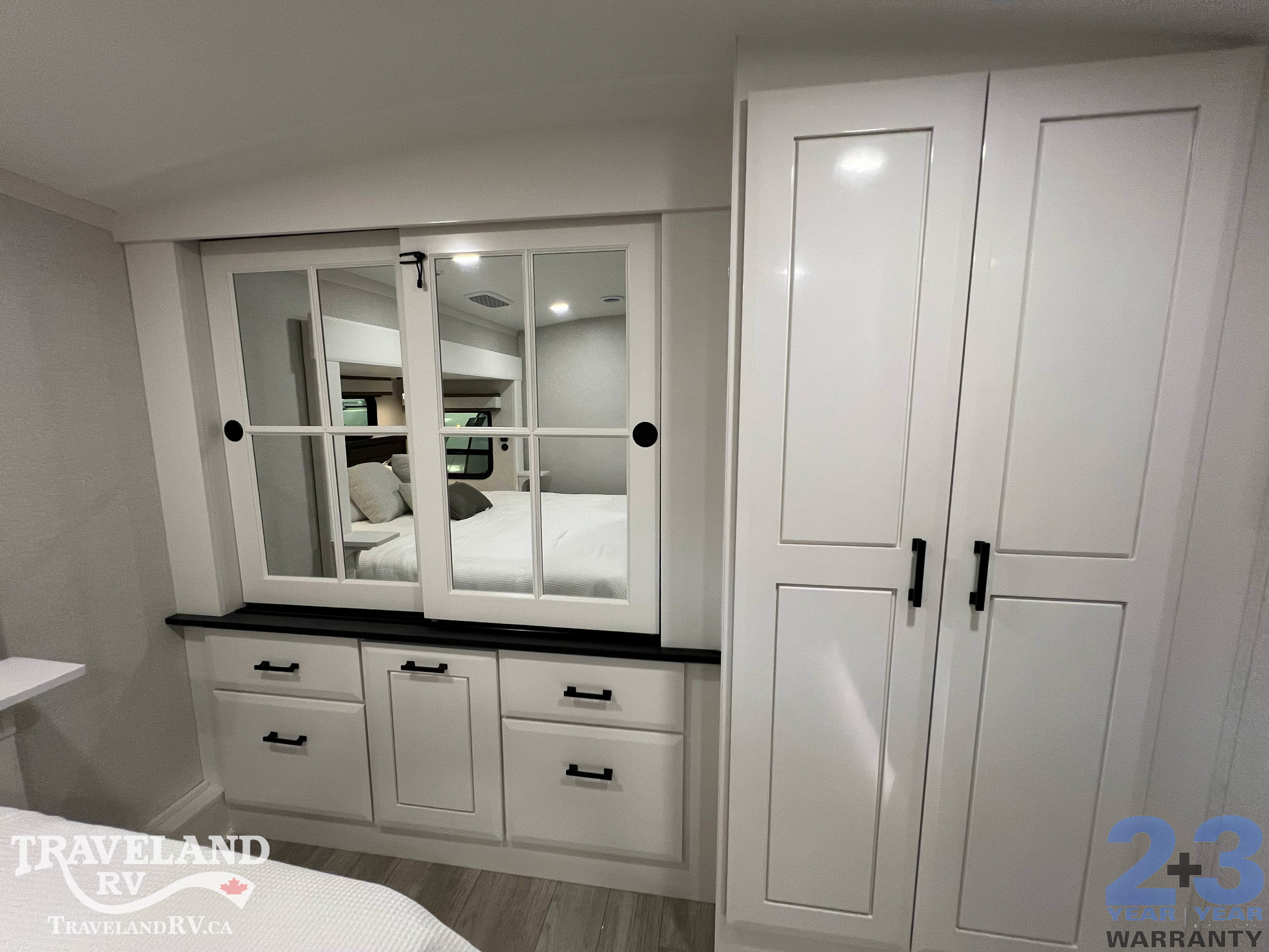2026 Jayco Pinnacle 32RLTS - Image 40