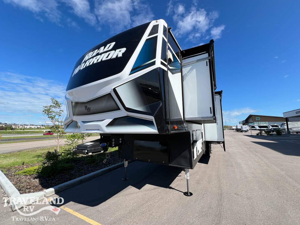 2022 HEARTLAND ROAD WARRIOR 414RW - Image 1