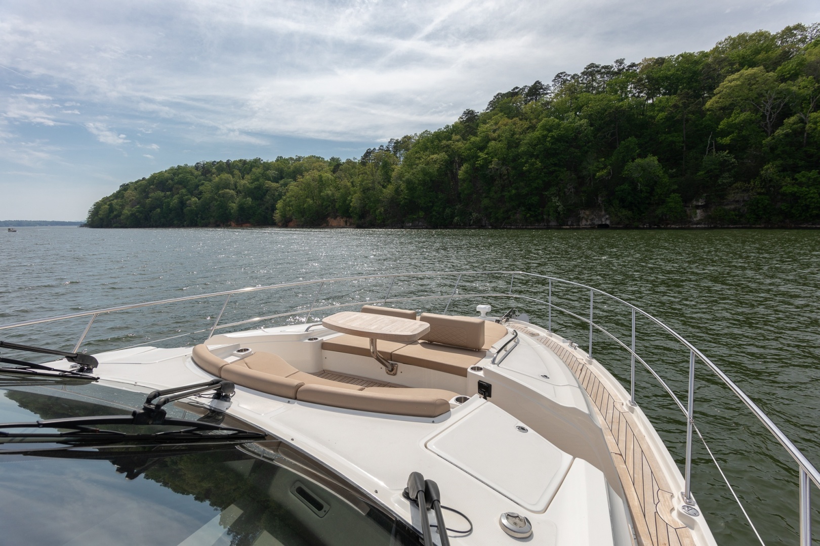 2018 Sea Ray L650 FLY - Image 45