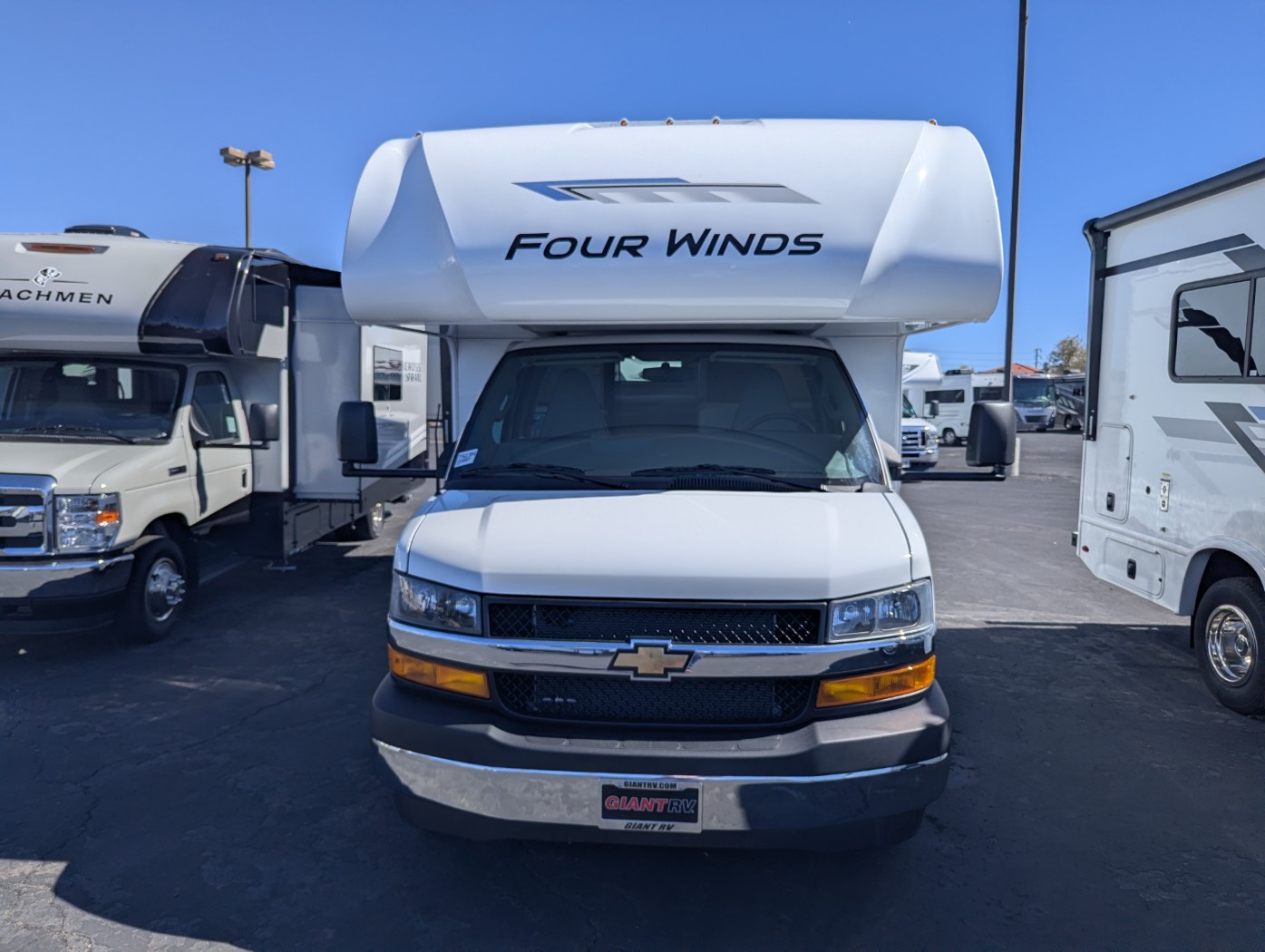 2027 Thor Motor Coach Four Winds 21Z - Image 3