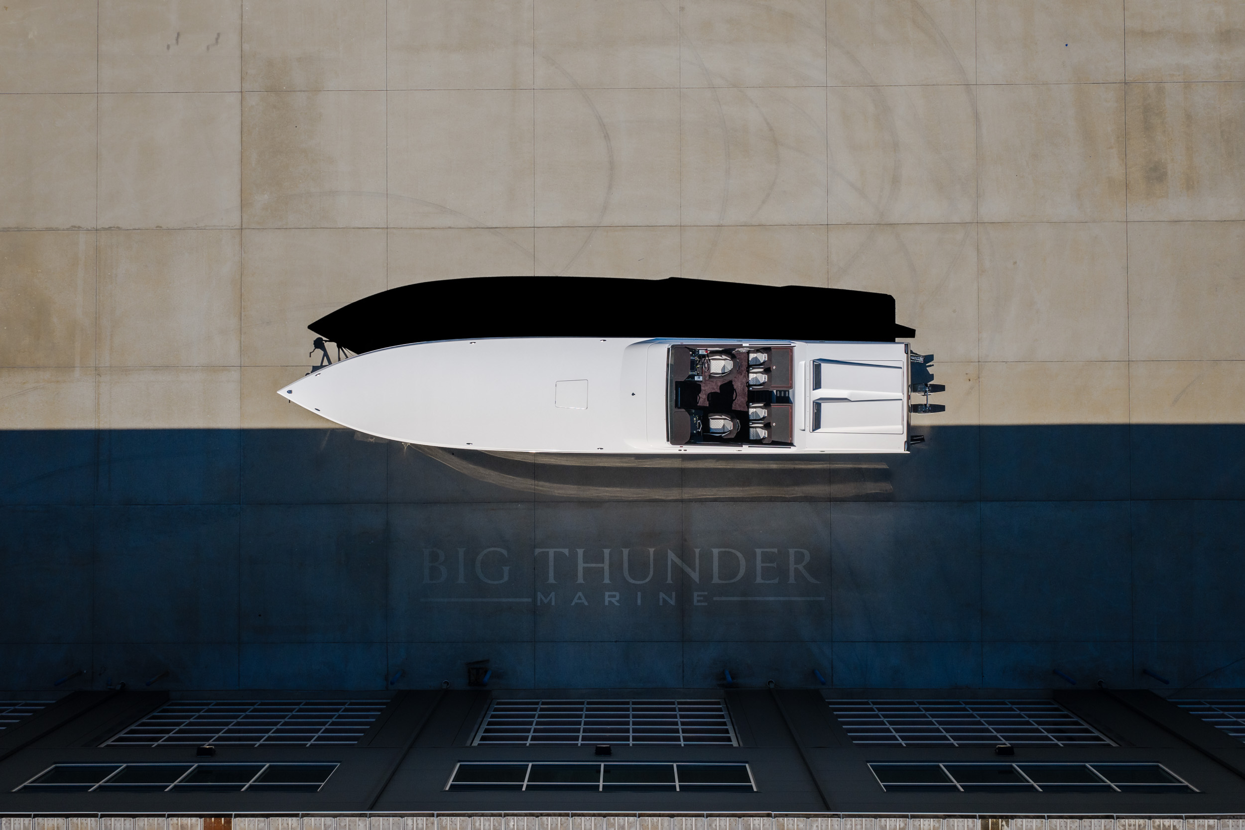 2023 Cigarette 515 - Image 13