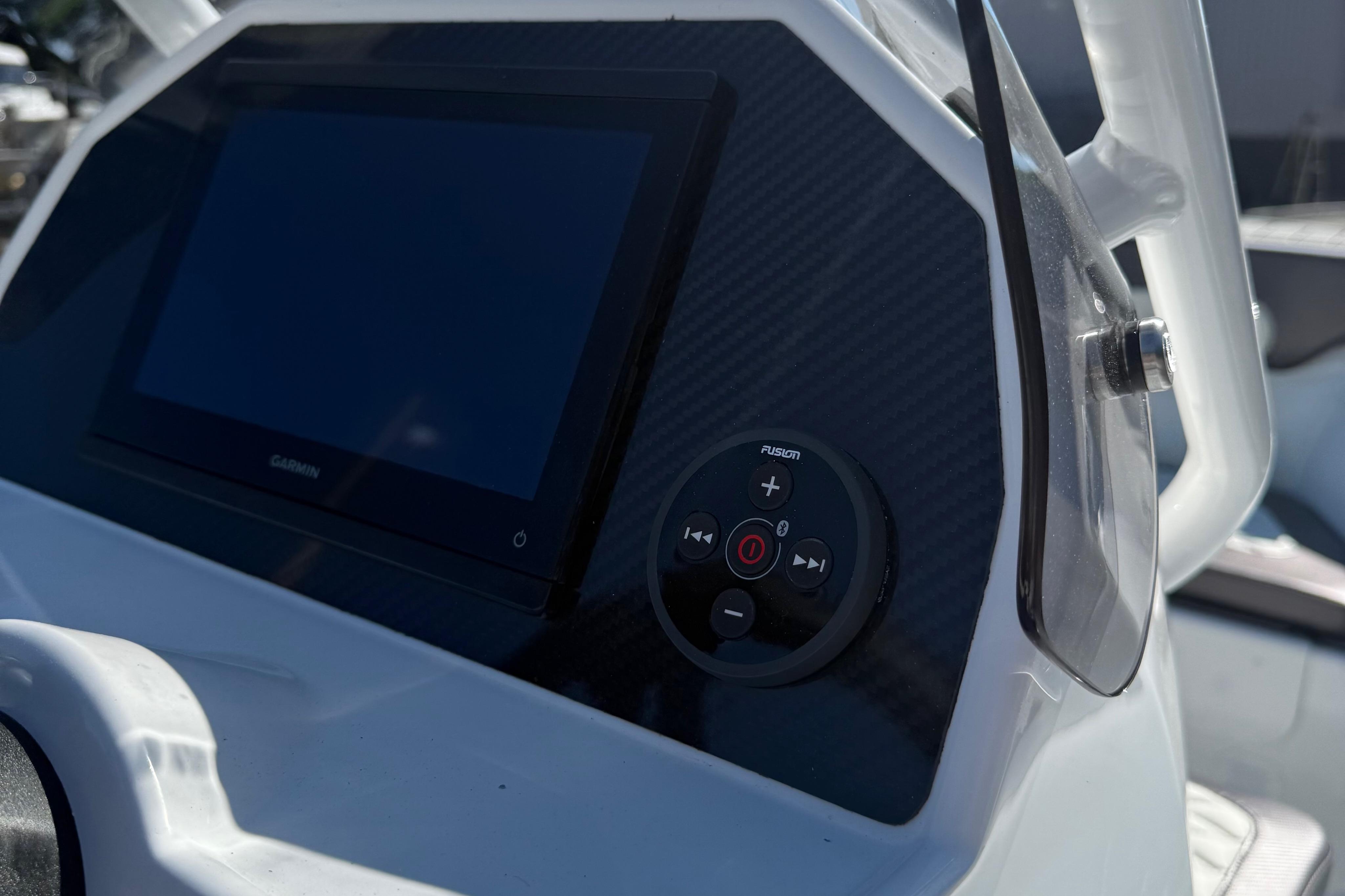 2025 Highfield Sport 420 Standard - Image 12