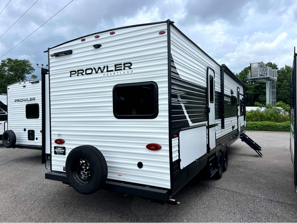 2027 HEARTLAND PROWLER 3202DSB - Image 4