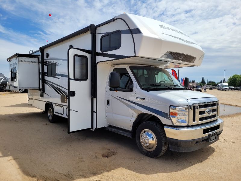2023 Forest River Sunseeker 2550DS LE - Image 1