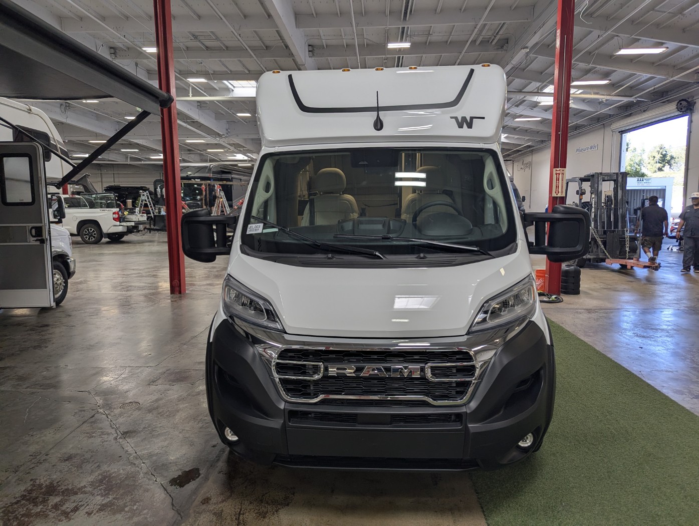 2027 Winnebago Elora 19DC - Image 2